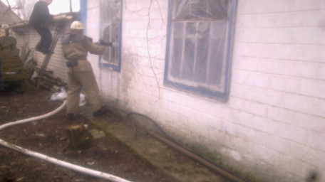 У Нижніх Сірогозах ліквідовано пожежу у житловому будинку